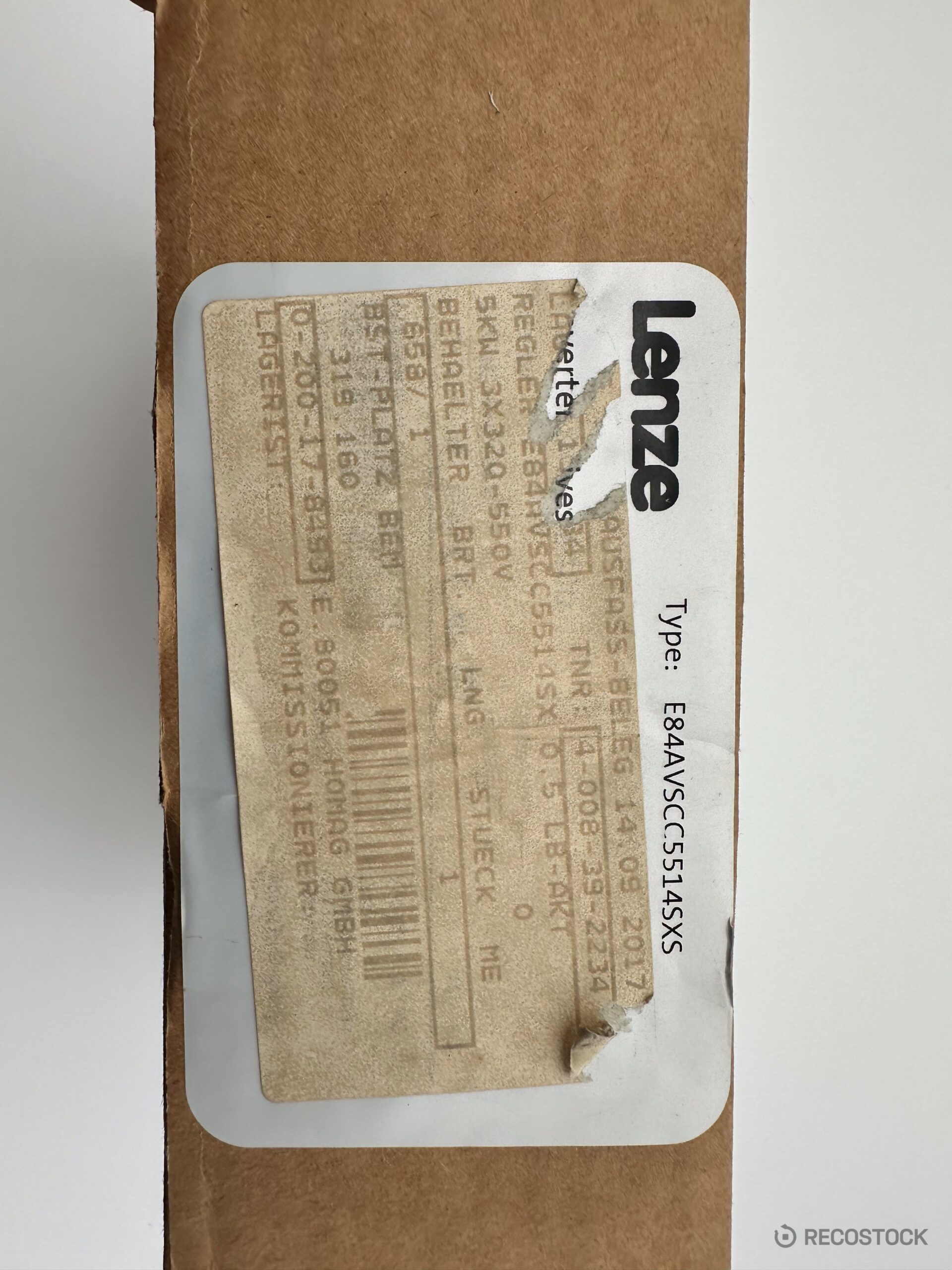 falownik Lenze E84AVSCC5514SXS — widok z przodu — zdjecie 6