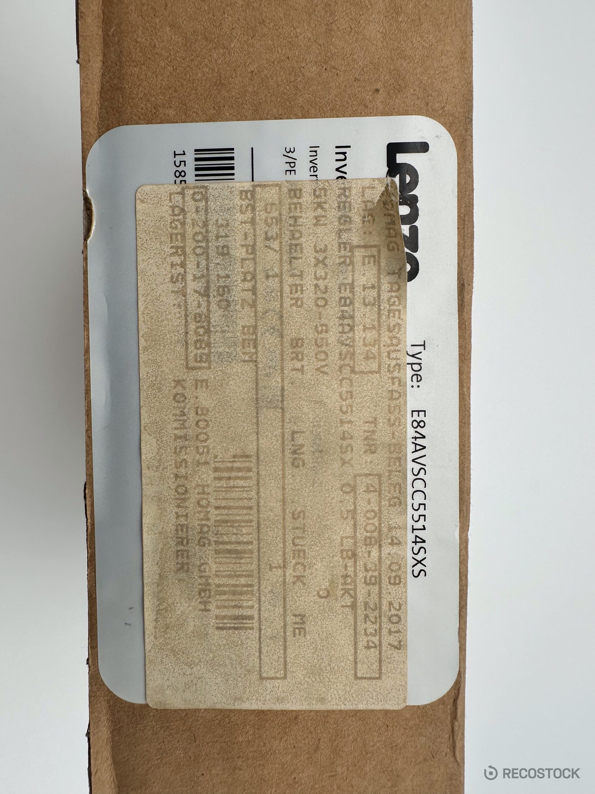 falownik Lenze E84AVSCC5514SXS — widok z przodu — zdjecie 7